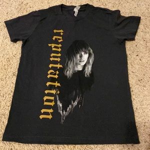 taylor swift t-shirt (reputation tour)